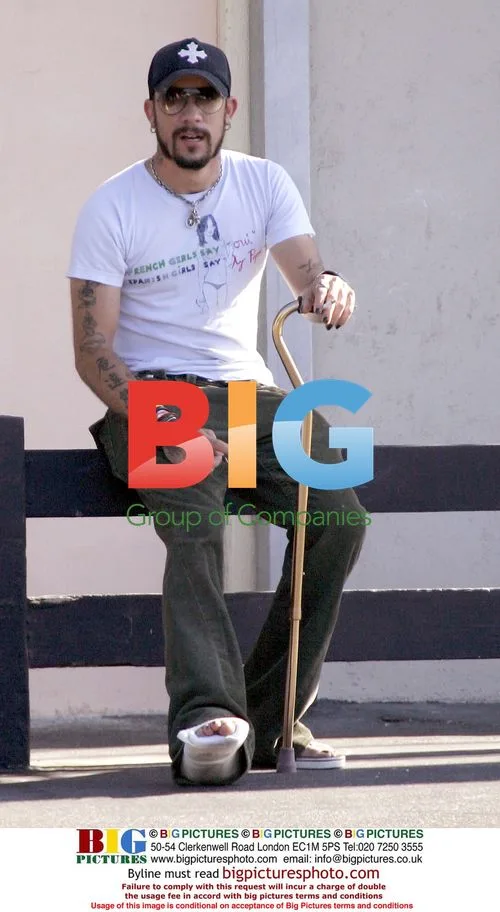 AJ McLean and Girlfriend Shopping in Malibu