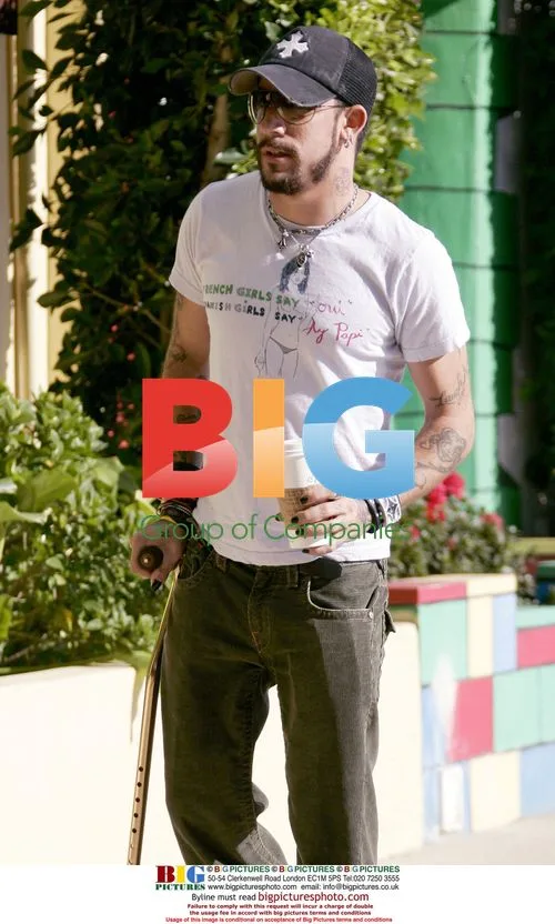 AJ McLean and girlfriend Katie shopping in Malibu