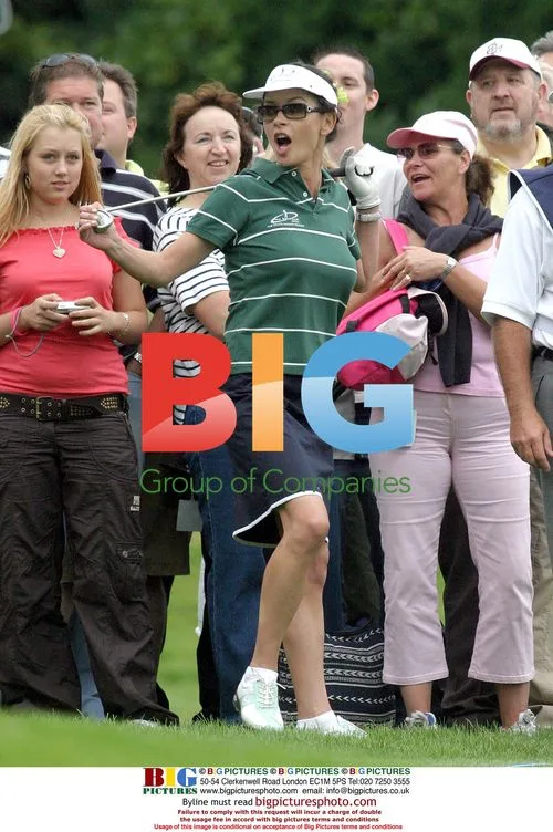 Catherine Zeta Jones Cheers Chris Evans' Golf Shot
