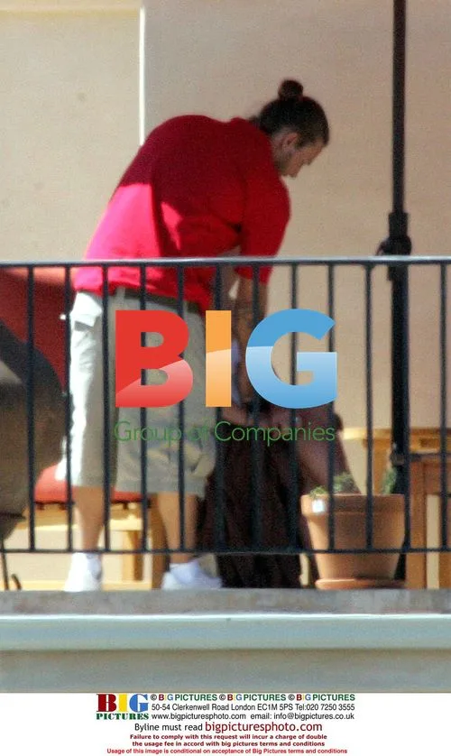 Pregnant Britney Spears Out in West Hollywood