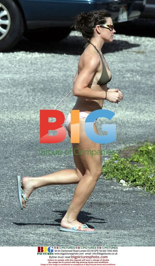 Evangeline Lilly and Dominick Monaghan at the beach