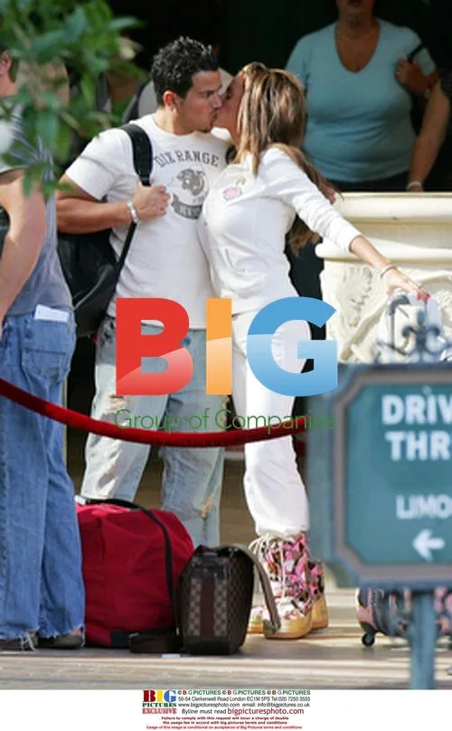 Jordan and Peter Andre Leave Las Vegas Hotel