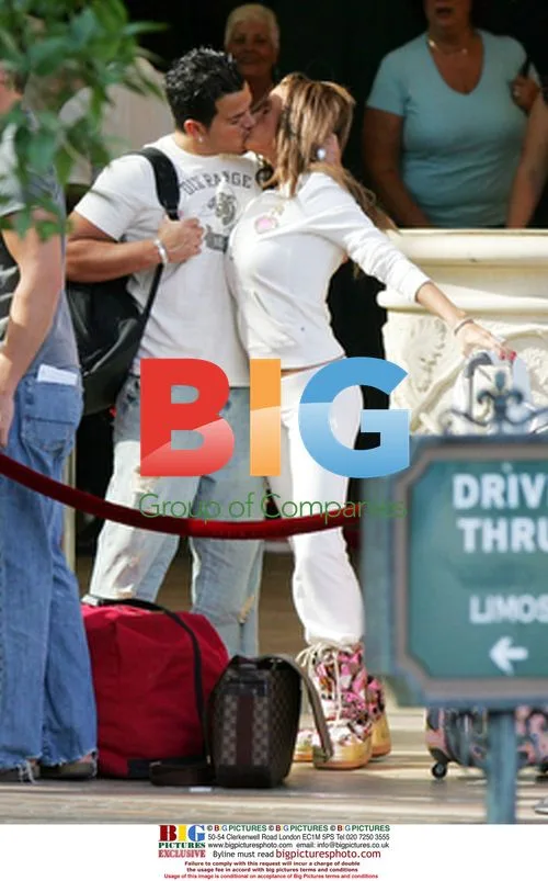 Jordan and Peter Andre Leave Las Vegas Hotel
