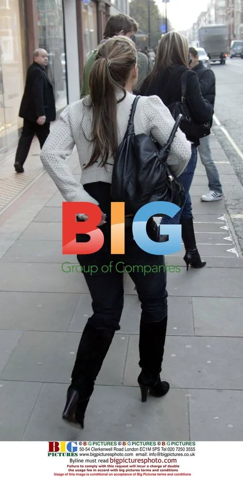Colleen Mcloughlin Shopping in London