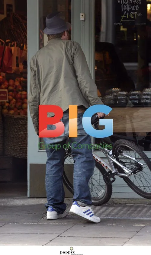 Damon Albarn, Blur and Gorillaz frontman, shops by BMX