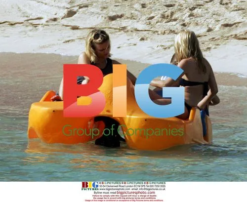 Kate Moss Enjoys Pedalo Ride with Daughter