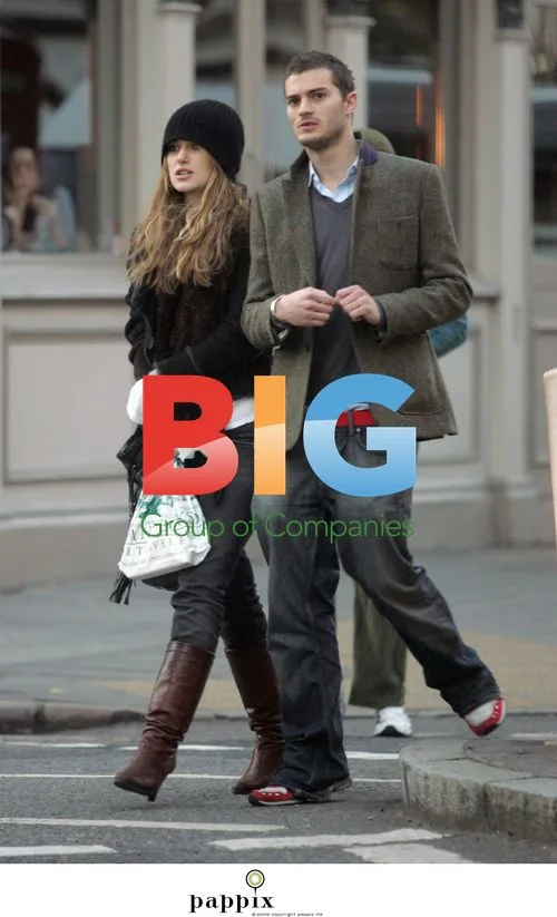 Keira Knightley and Jamie Dornan Christmas Shopping