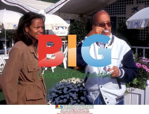 Dr.Iglesias Puga and wife Rona at golf