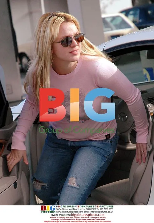 Britney Spears and Jamie Lynn Shopping