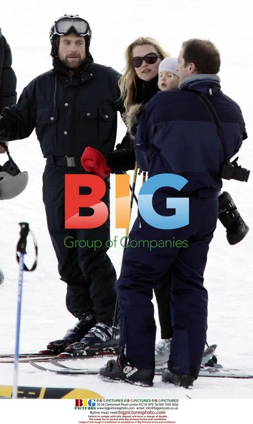 Kate Moss Skiing in Aspen