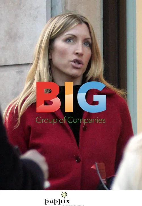 Heather Mills McCartney Leafleting in London