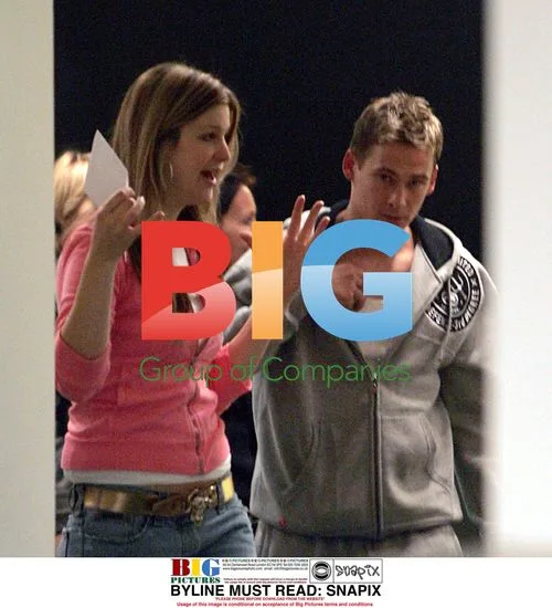 Lee Ryan and Stefanie Martinez Shopping in London