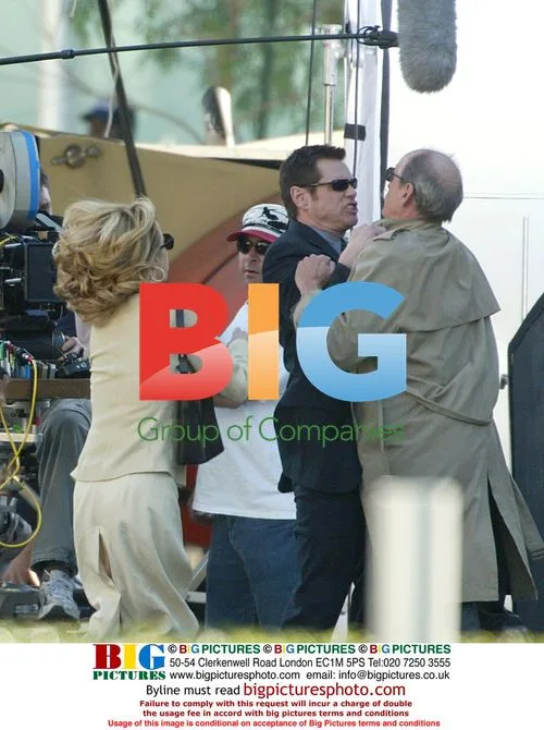 Jim Carrey and Tea Leoni Filming "Fun With Dick And Jane"