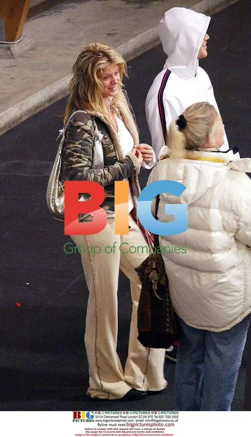 Rachel Hunter and Sean Avery Cheer on Liam Stewart at Hockey Game