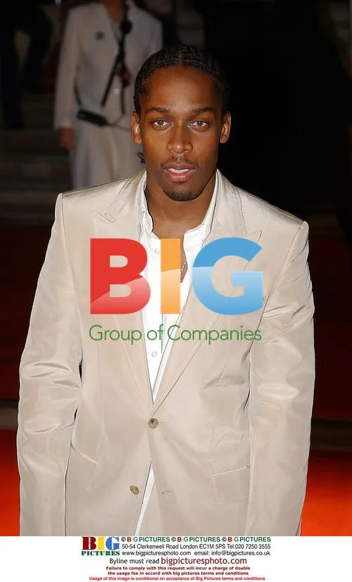 Lamar Arrives at Brit Awards 2005