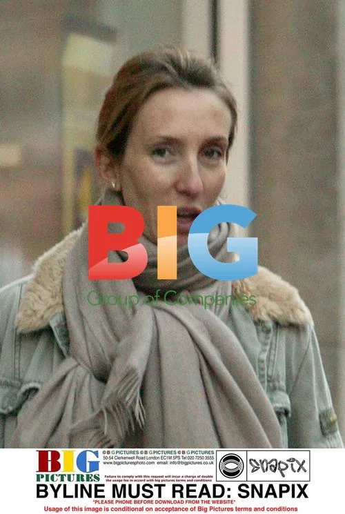 Artist Sam Taylor Wood out shopping in London