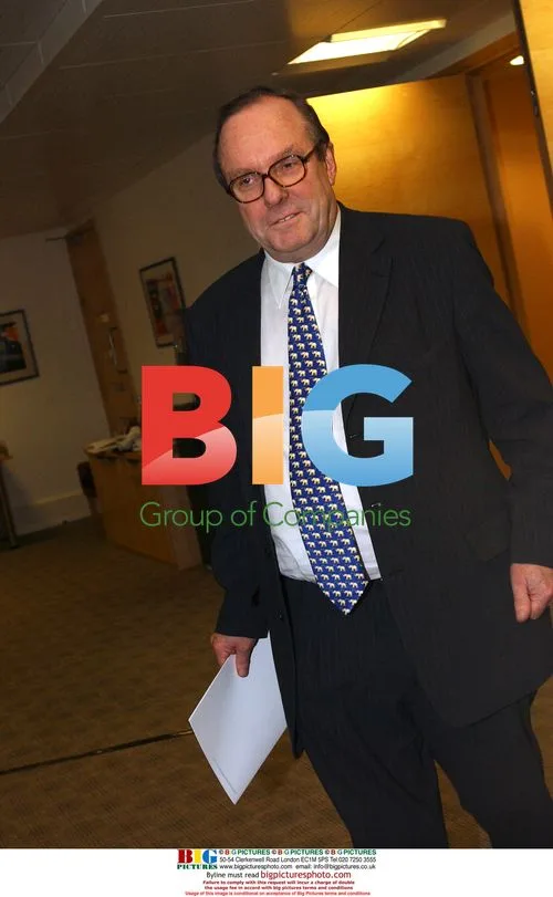 Michael Howard Announces Conservative Policy