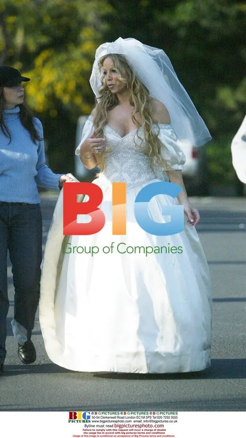 Mariah Carey filming wedding scene