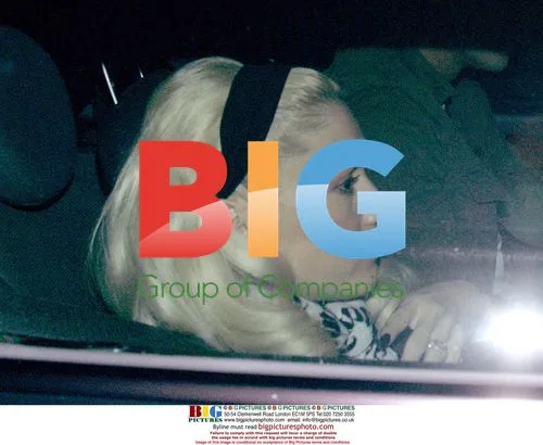 Gwen Stefani at Jennifer Aniston's 36th Birthday