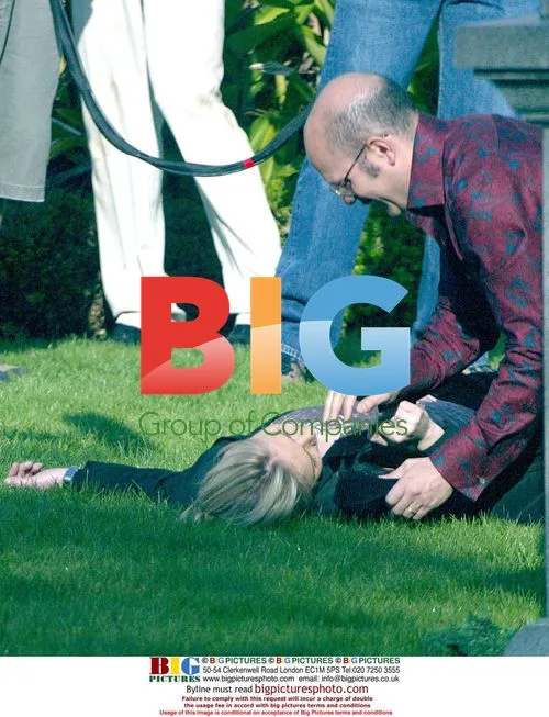Portia de Rossi filming 'Arrested Development'