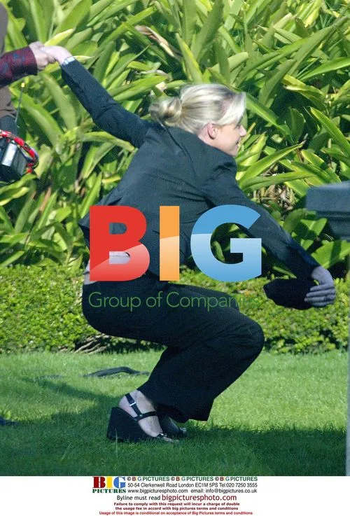 Portia de Rossi filming 'Arrested Development'