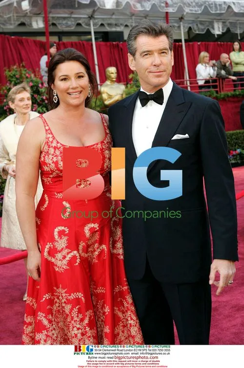 Pierce Brosnan and Keely Shaye Smith at Oscars 2005