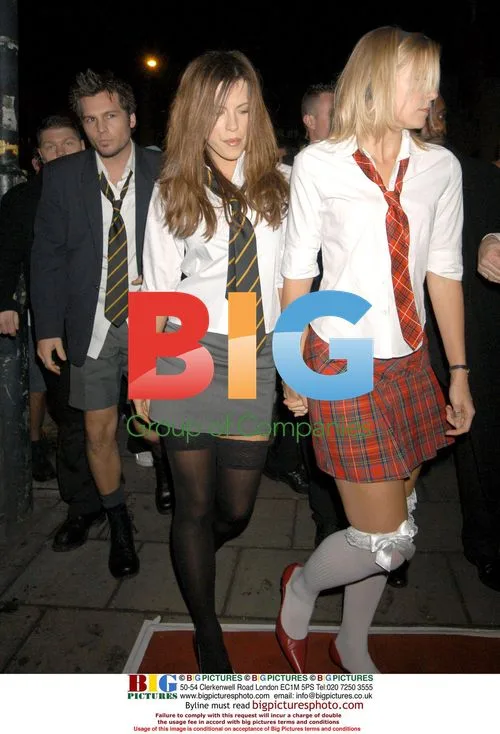 Kate Becknsale & Friends at School Disco