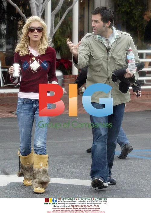 Tori Spelling Shopping with Charlie Shanian