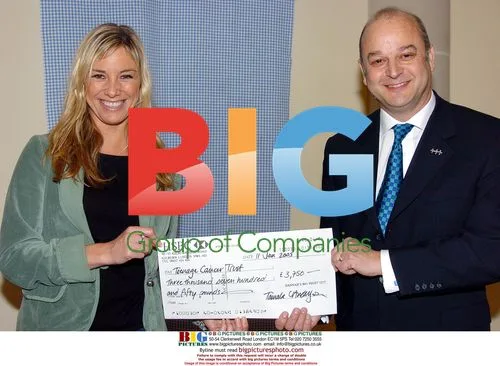 Tazmin Outhwaite Donates to Teenage Cancer Trust