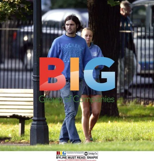 Samantha Morton and boyfriend out in London park