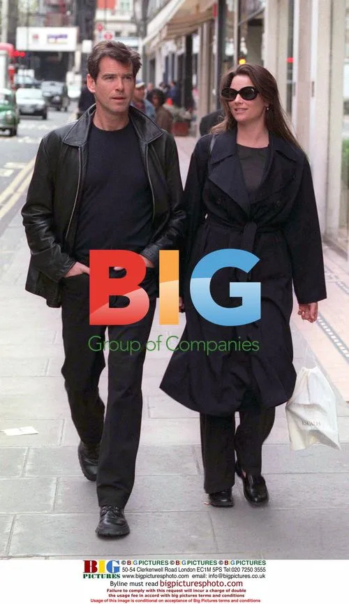Pierce Brosnan Shopping in Knightsbridge