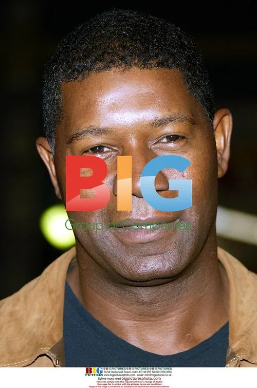 Dennis Haysbert at 'Alexander' Premiere