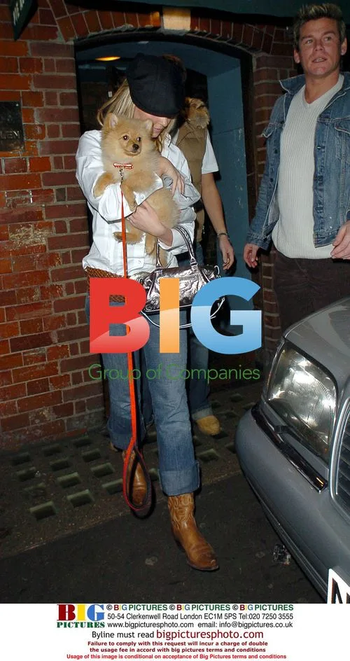 Jennifer Ellison and boyfriend Tony leave London restaurant
