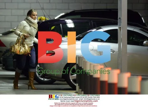 Coleen McLoughlin Shopping