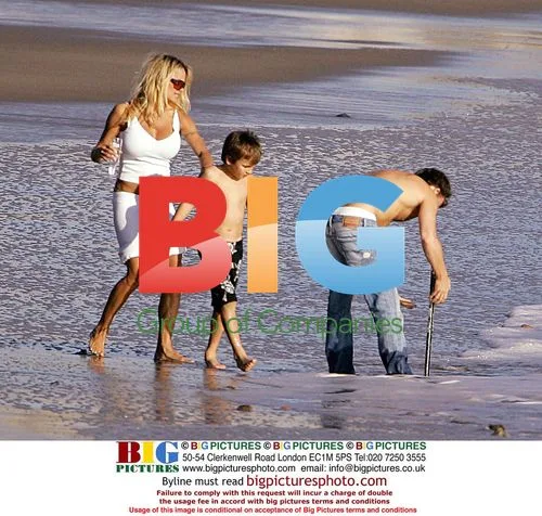 Pamela Anderson and Stephen Dorff on Malibu Beach
