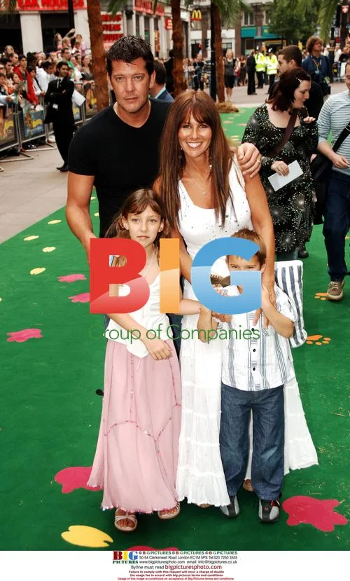 Linda Lusardi and Sam Kane at Madagascar Premiere
