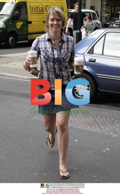 Scottish DJ Edith Bowman gets coffee for Paul McCartney