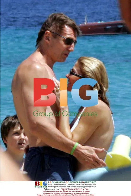Liam Neeson and Natasha Richardson on Beach