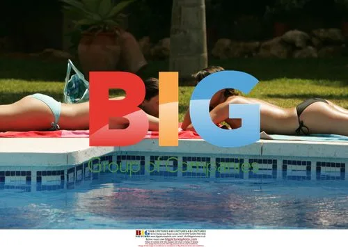 Lisa Scott Lee Relaxing on Vacation