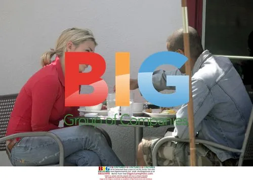Billie Piper and Boyfriend Have Brunch in West Hollywood