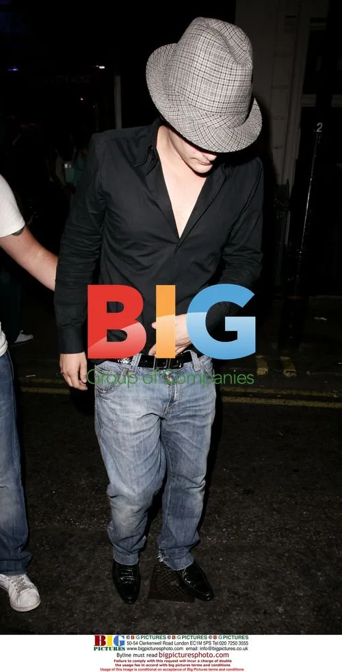 Lee Ryan from Blue enjoys night out with bandmates