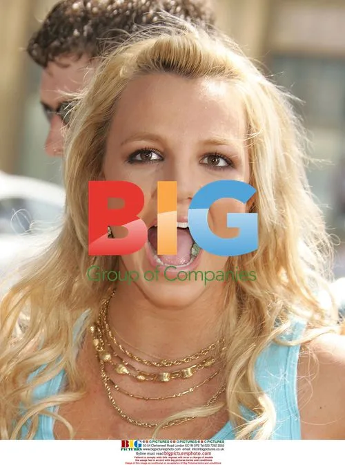 Britney Spears & Kevin Federline at Charlie and the Chocolate Factory Premiere