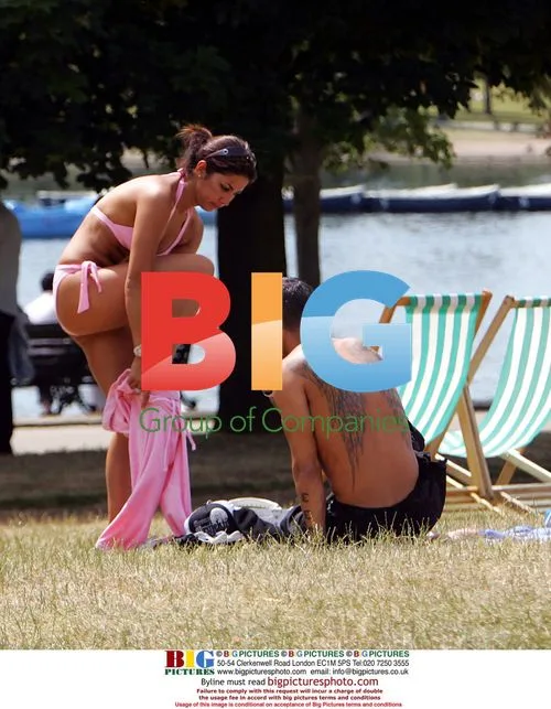 Glamour Girl Leilani and Footballer Boyfriend Visit London Park
