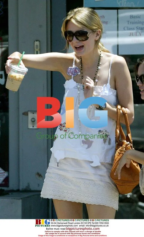 Mischa Barton Shops in West LA