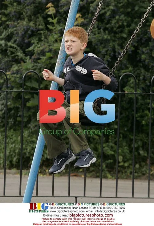 Coronation Street actors film park cleanup scene