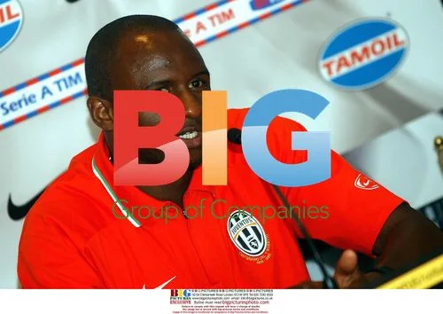 Patrick Viera Unveiled by Juventus