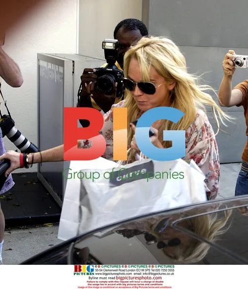 Lindsay Lohan and Nicole Richie Shopping