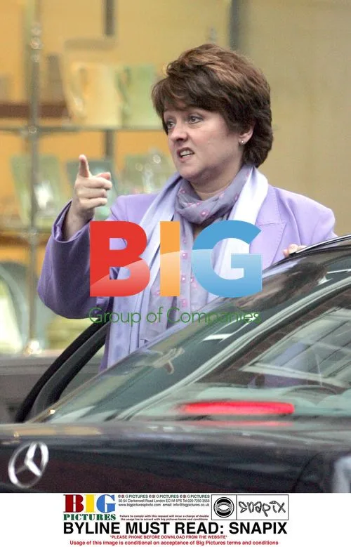 Anne Diamond Leaves London Radio Station