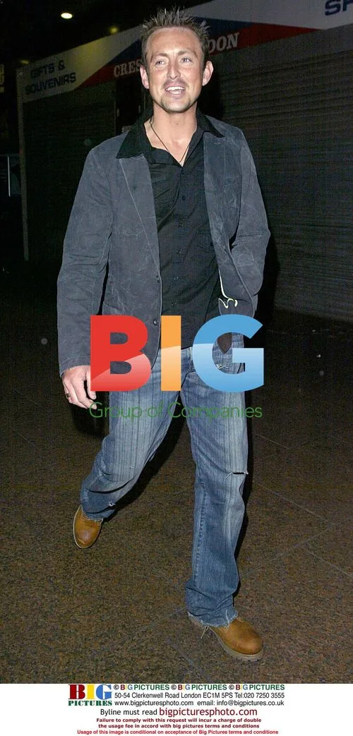 Jessie Wallace's estranged fiance out in London