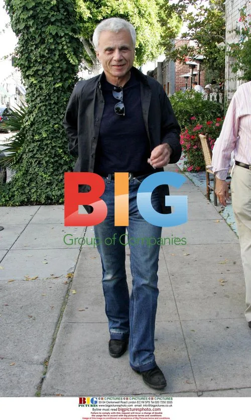 Robert Blake Makes Appearance at The Ivy